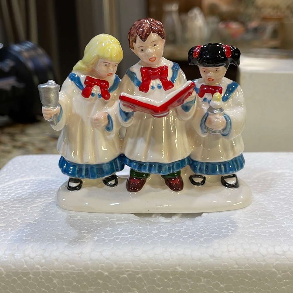 Retired Mint Condition The Original Snow Village Sunday School Serenade …